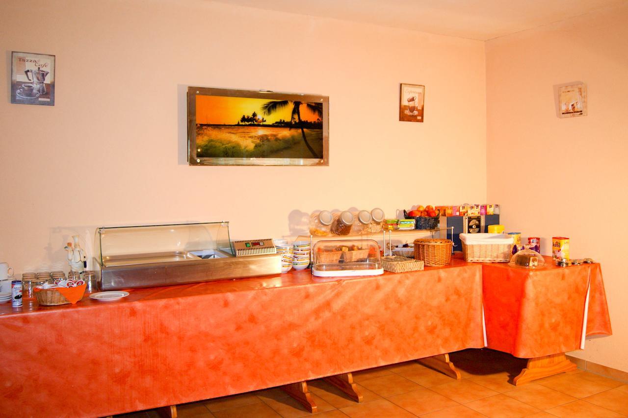 Hotel Schonunger Bucht Waigolshausen ภายนอก รูปภาพ
