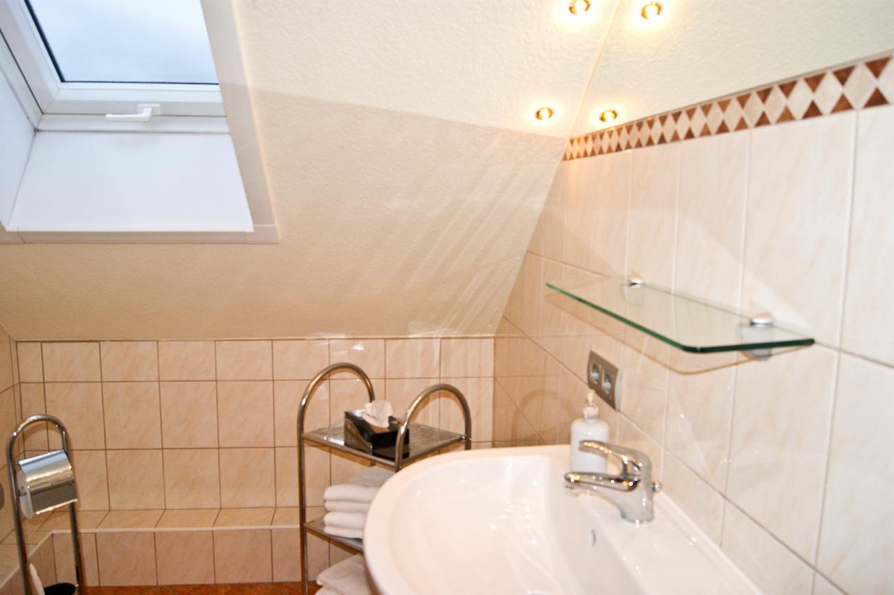 Hotel Schonunger Bucht Waigolshausen ห้อง รูปภาพ